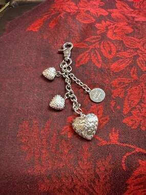Kathy Van Zeeland Silver Tone Triple Dangle Ornate Textured Hearts Bag Charm Key
